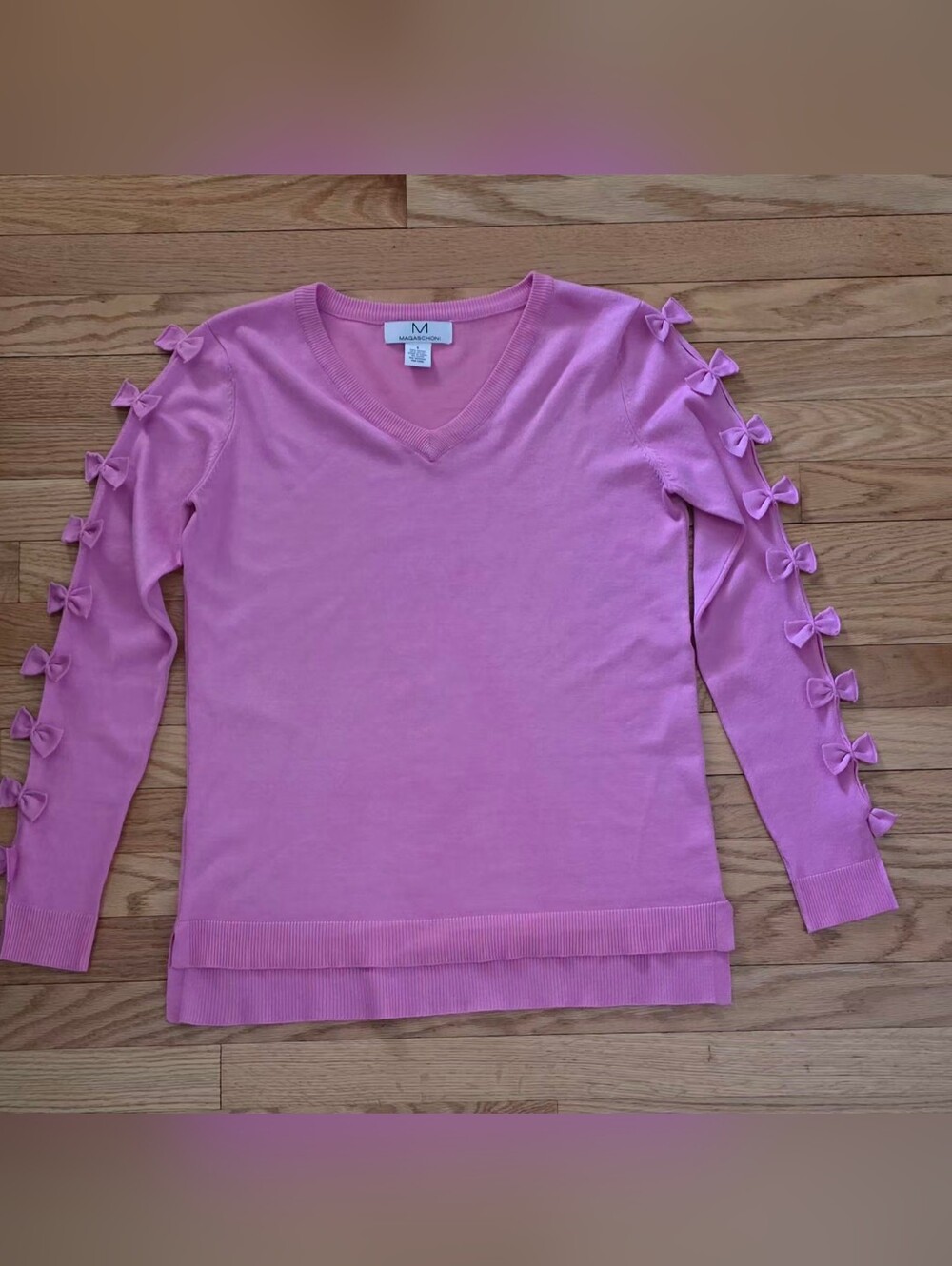 Magaschoni Women's S Pink Bow-Sleeve V-Neck Sweater